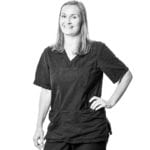 Camilla bw noname 580x580px - Ledige timer på kort varsel Camilla Vinje Brodshaug - Massasjeterapeut - Kropp og Helseklinikken Gjøvik
