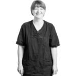 Yvonne bw noname 580x580px - Ledige timer på kort varsel Yvonne Veraar - Massasjeterapeut - Kropp og Helseklinikken Gjøvik